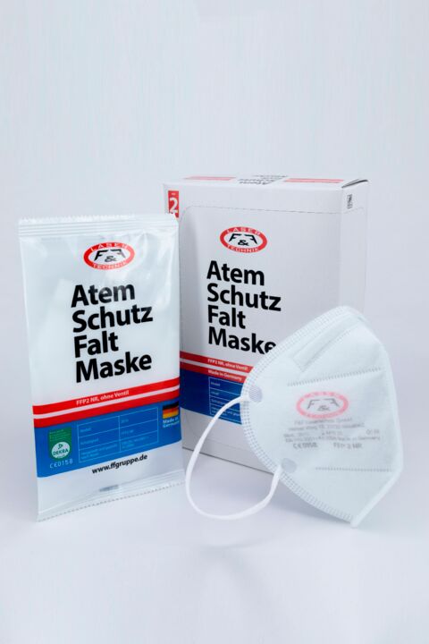 A comfortable folding mask, light and safe.