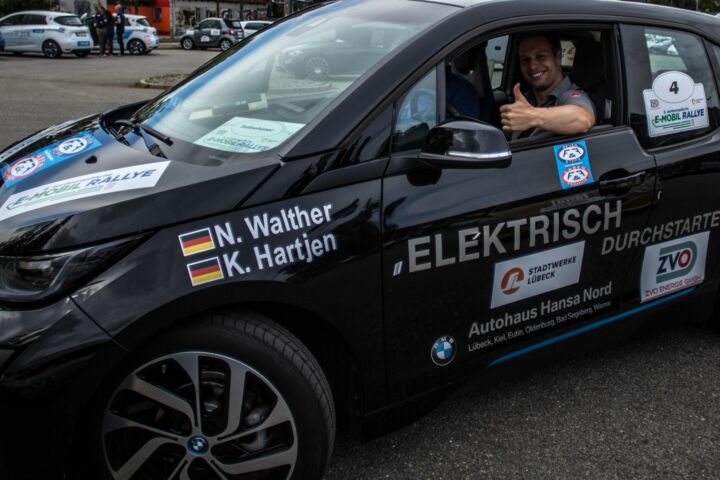 E Mobil Rallye 2018. F&F Neustadt in Holstein erreicht das Podium mit Silber-Bob-Pilot Nico Walther